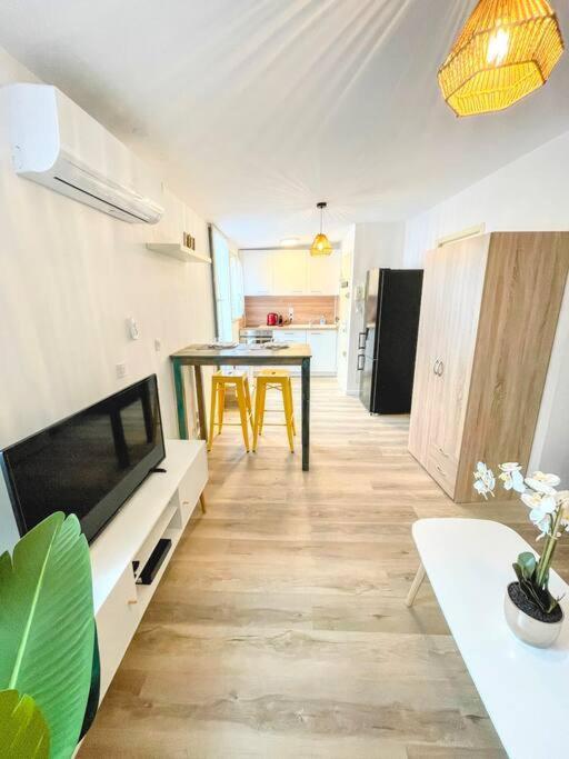 Studio Cosy - 2 Pers - Beziers - Centre - Terrasse - Clim المظهر الخارجي الصورة